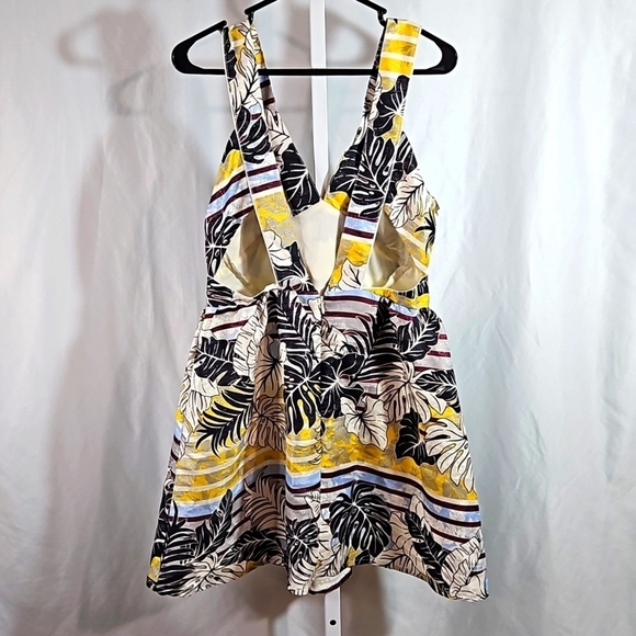 H&M Dress floral Size 12 - Picture 3 of 6